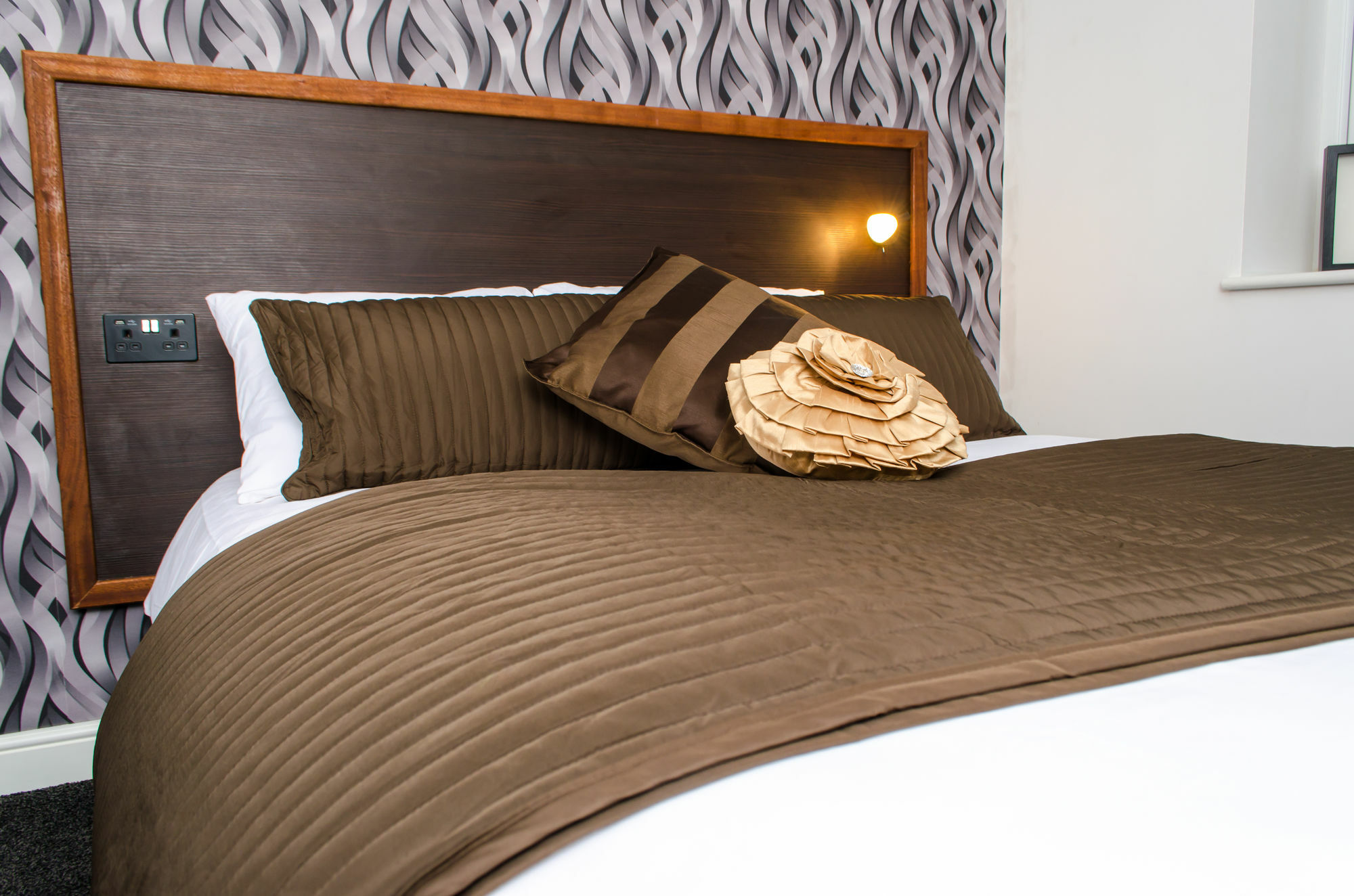 Hotel Imperial Salford 3*