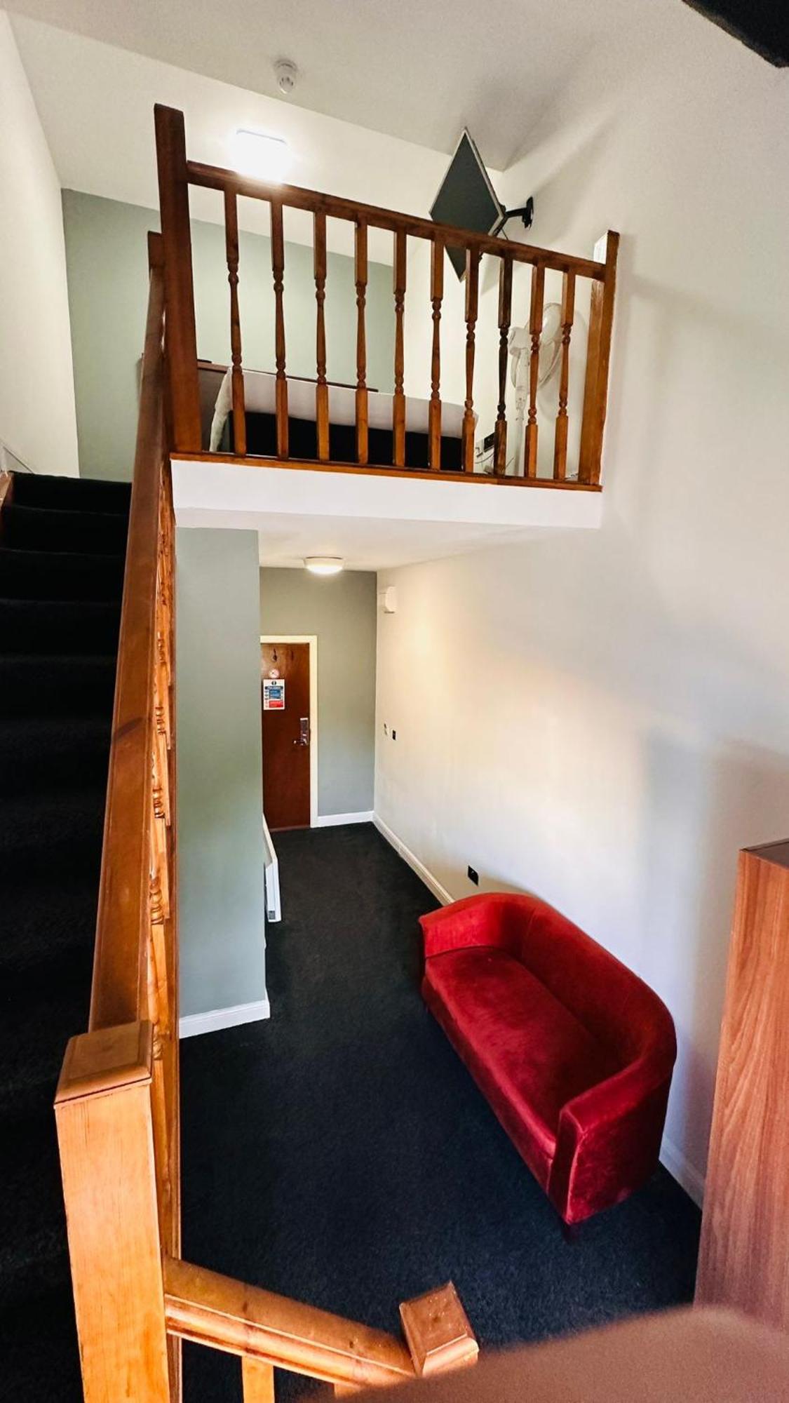 Imperial Salford 3*