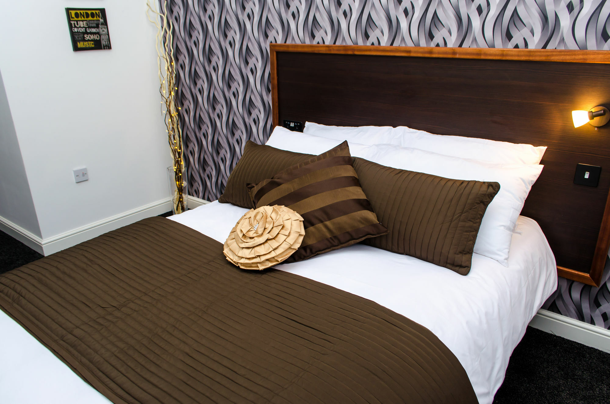 Imperial Salford Hotel 3*
